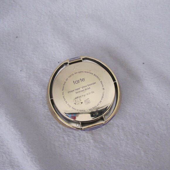 Must Bundle - Tarte Shape Tape Glow Bronzer - Picture 3 of 6